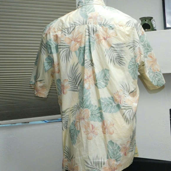 !!!SOLD!!! Cooke Street Hawaiian Button Down Shirt - Picture 5 of 7